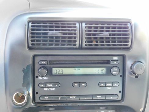 Used 2004 Ford Ranger XL image 12