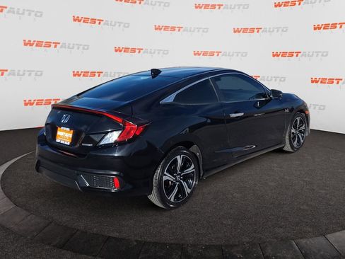 Used 2016 Honda Civic Touring image 5