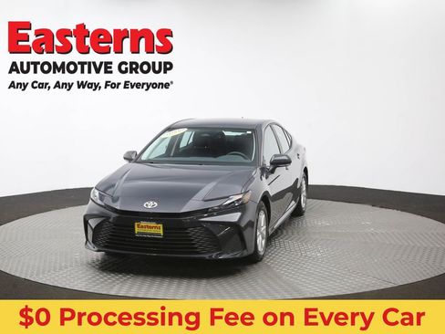Used 2025 Toyota Camry LE FWD image 53