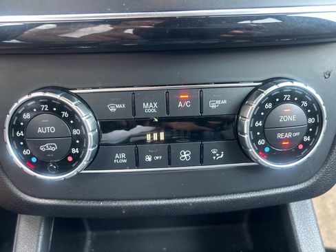Used 2019 Mercedes-Benz GLS 450 4MATIC w/ Premium 1 Package image 23