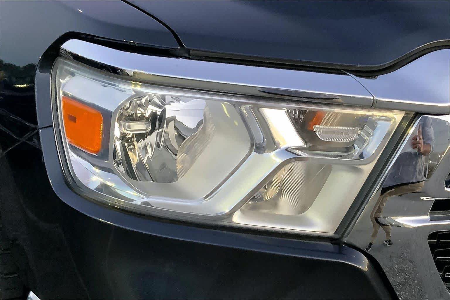 Used 2019 RAM 1500 Big Horn AWD/4WD image 24