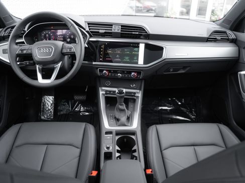 New 2025 Audi Q3 2.0T Premium image 6