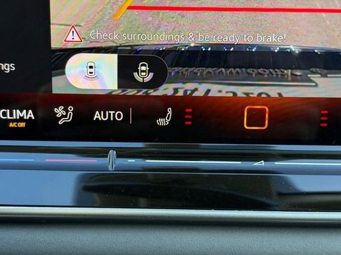 New 2026 Volkswagen Tiguan SE AWD/4WD image 14