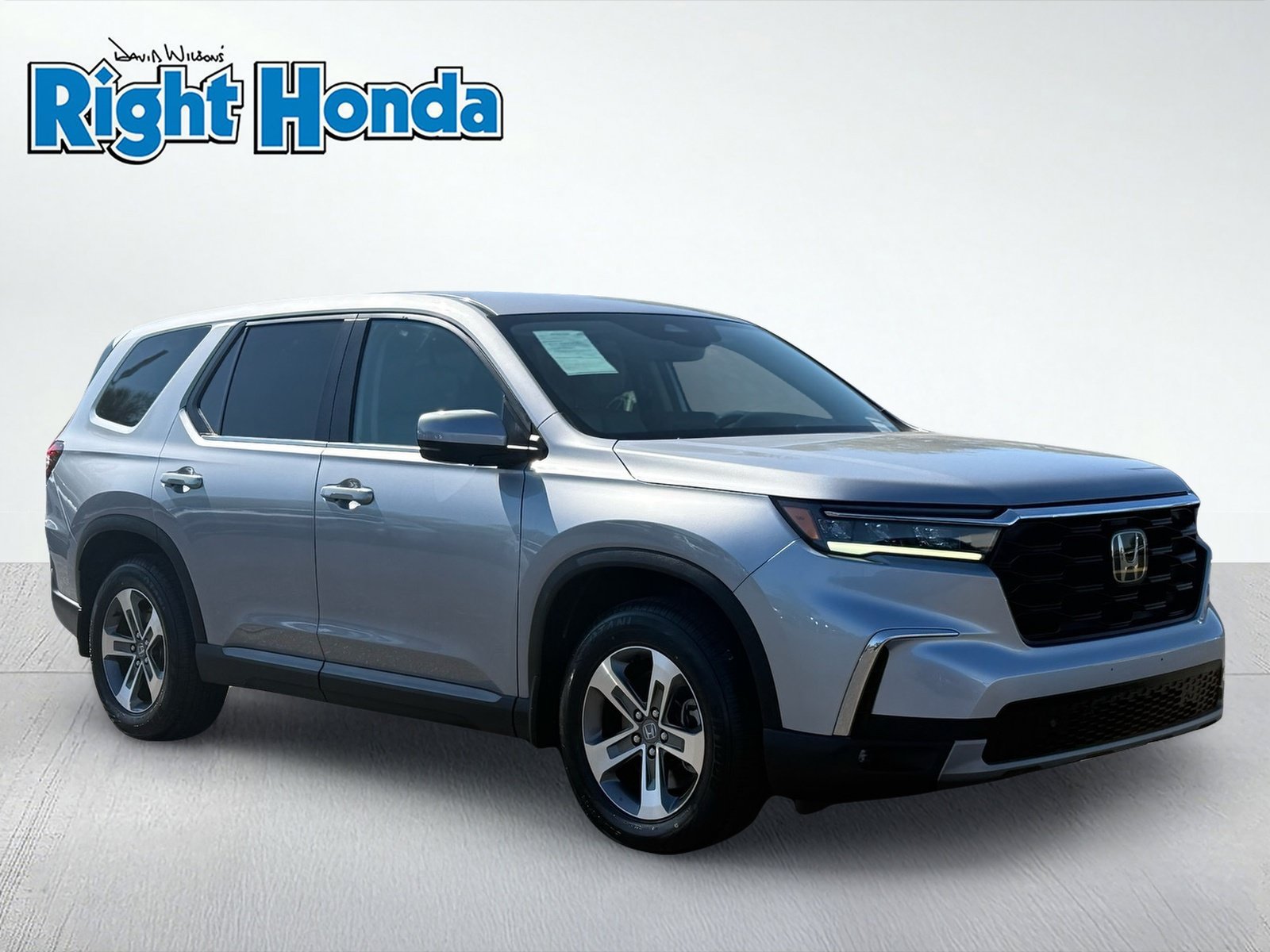 Used 2025 Honda Pilot EX-L image 10
