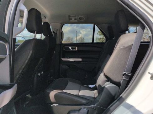 Certified 2023 Ford Explorer XLT image 15