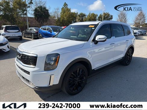 Certified 2022 Kia Telluride SX w/ Towing Package image 2