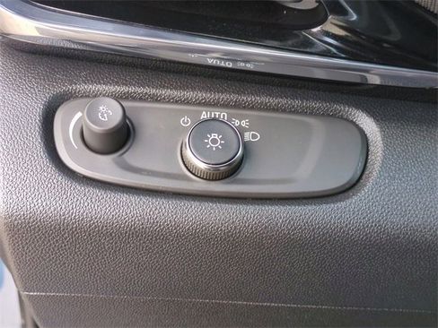 Certified 2024 Buick Envista Sport Touring w/ Convenience I Package image 19