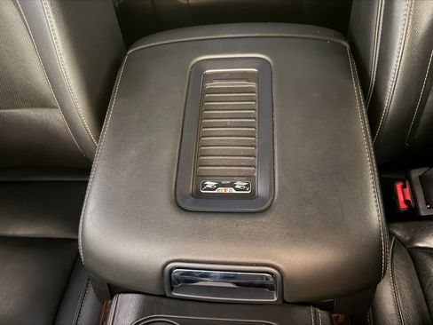 Used 2017 GMC Yukon SLT AWD/4WD image 22