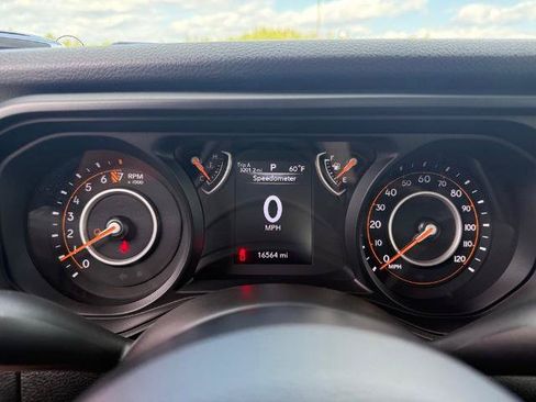 Used 2024 Jeep Gladiator Sport AWD/4WD image 20