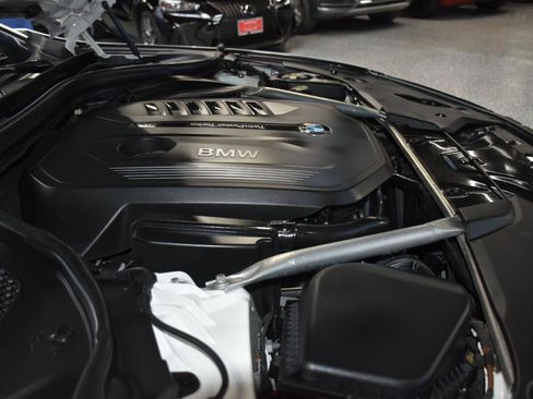 Used 2019 BMW 540i xDrive w/ M Sport Package AWD/4WD image 30