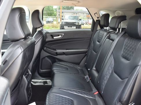 Used 2024 Ford Edge Titanium AWD/4WD image 8