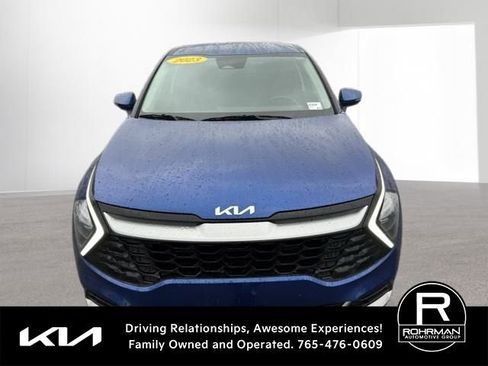 Used 2023 Kia Sportage EX image 2