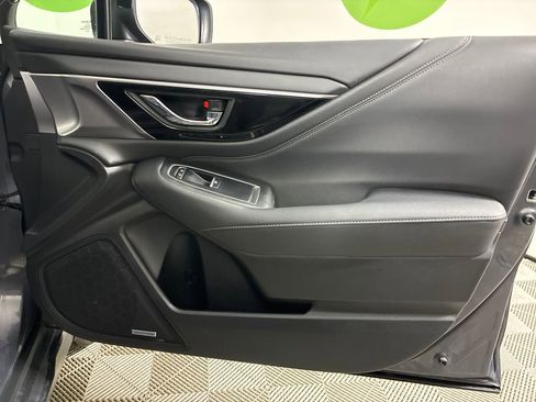 Used 2023 Subaru Outback Limited image 33