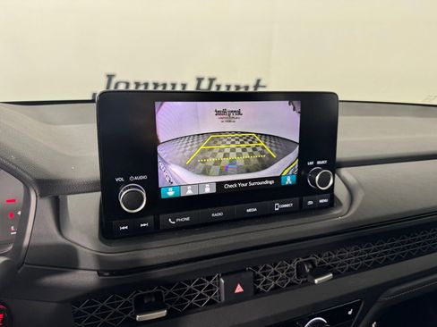 Used 2025 Honda Accord SE image 17