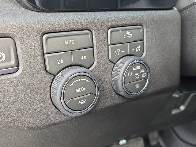 Used 2026 Chevrolet Silverado 1500 RST w/ RST Select Package AWD/4WD image 18