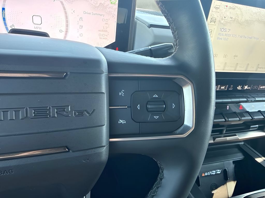 Used 2025 GMC Hummer EV 2X AWD/4WD image 17