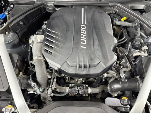 Used 2022 Genesis G70 3.3T RWD image 37