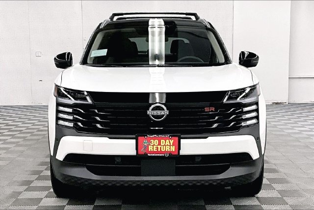 New 2026 Nissan Kicks SR w/ Cold Weather Package FWD image 16