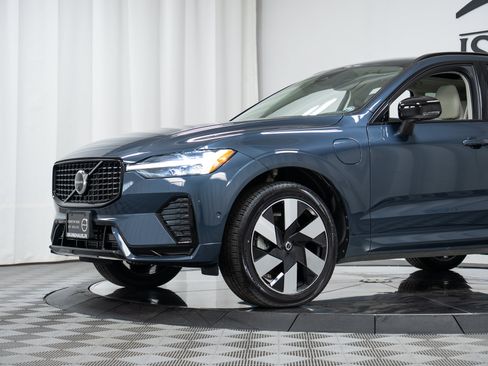 Certified 2024 Volvo XC60 T8 Plus w/ Climate Package AWD/4WD image 25
