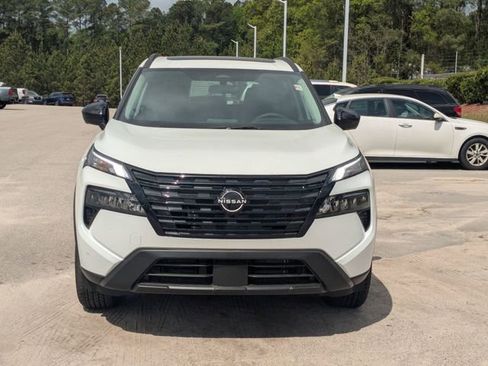 New 2026 Nissan Rogue SV FWD image 8