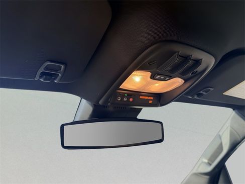 Used 2023 GMC Canyon AT4 w/ Technology Package image 28