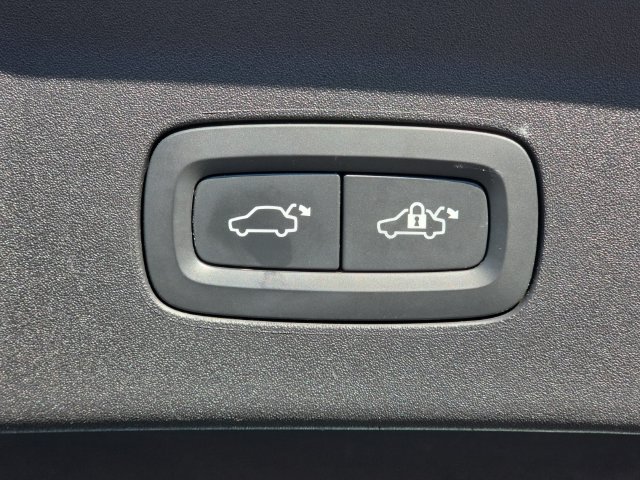 Used 2022 Polestar Polestar 2 w/ Plus Package AWD/4WD image 30