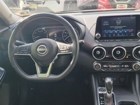 Used 2024 Nissan Sentra SR FWD image 16