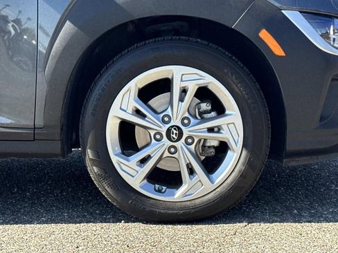 Used 2022 Hyundai Kona SEL image 31