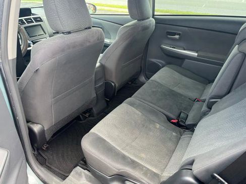 Used 2013 Toyota Prius V image 7