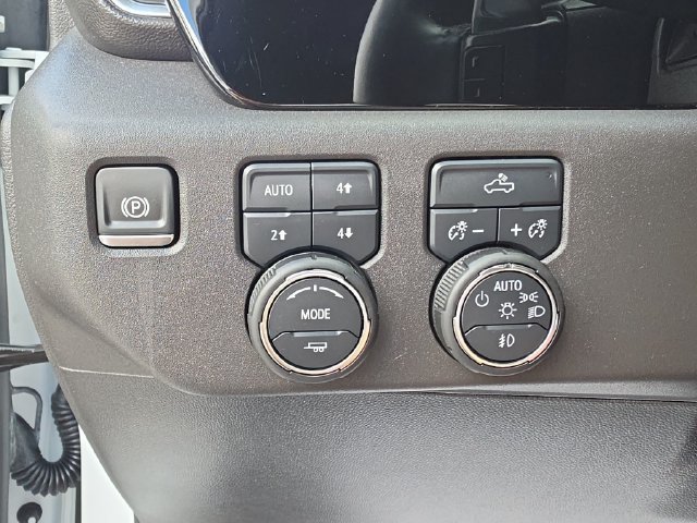 Certified 2024 Chevrolet Silverado 1500 LT Trail Boss w/ Dark Appearance Package AWD/4WD image 23