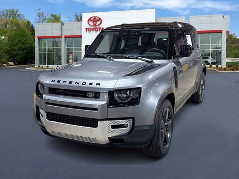 Used 2023 Land Rover Defender 110 SE AWD/4WD image 1