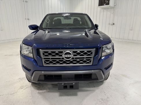 Used 2023 Nissan Frontier SV w/ Tow Package RWD image 8