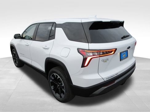 New 2026 Chevrolet Equinox LT w/ Convenience Package II image 4