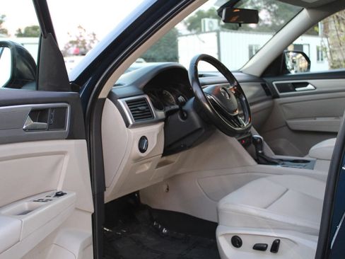 Used 2018 Volkswagen Atlas SE FWD image 9