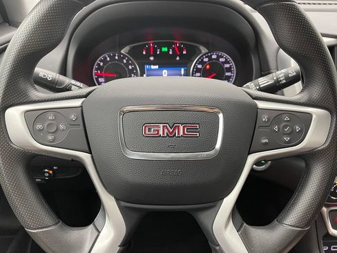 Used 2024 GMC Terrain SLE FWD image 18