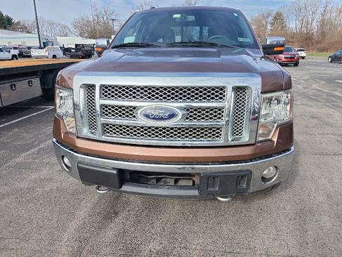 Used 2011 Ford F150 Lariat w/ Lariat Chrome Pkg image 2
