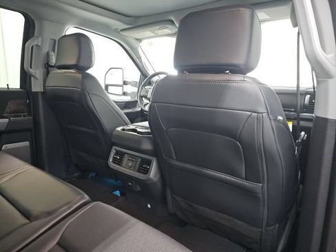 Used 2026 Ford F350 Lariat AWD/4WD image 12