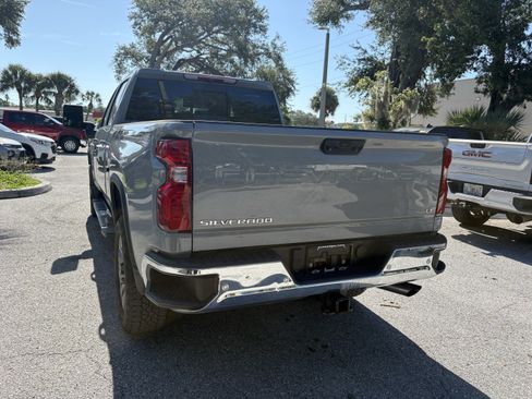 Used 2024 Chevrolet Silverado 2500 LT w/ All Star Edition AWD/4WD image 5