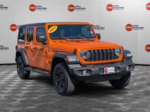 Used 2025 Jeep Wrangler Unlimited Sport AWD/4WD image 3