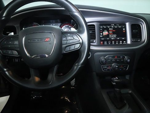 Used 2020 Dodge Charger R/T w/ Blacktop Package image 31