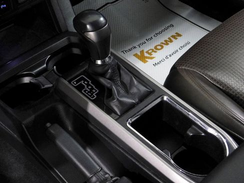 Used 2017 Toyota Tacoma Limited image 56