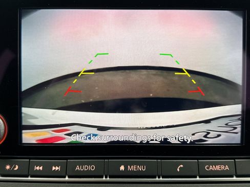 Used 2024 Nissan Altima 2.5 SV image 10