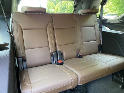Used 2021 Chevrolet Tahoe High Country AWD/4WD image 41