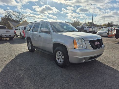 Used 2010 GMC Yukon SLE w/ Convenience Package image 8