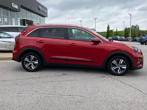 Used 2022 Kia Niro LXS image 9