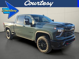 Used 2025 Chevrolet Silverado 2500 LTZ w/ Trail Boss Package video 1