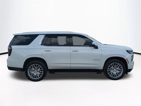 Used 2025 Chevrolet Tahoe Premier AWD/4WD image 4