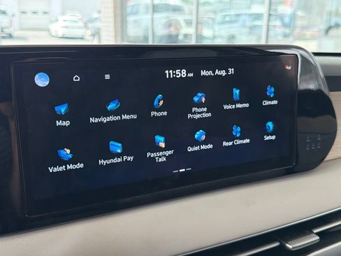 Used 2024 Hyundai Palisade Limited FWD image 26