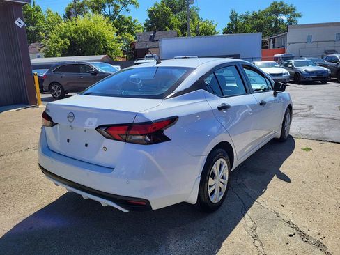 Used 2025 Nissan Versa S w/ Trunk Package FWD image 7