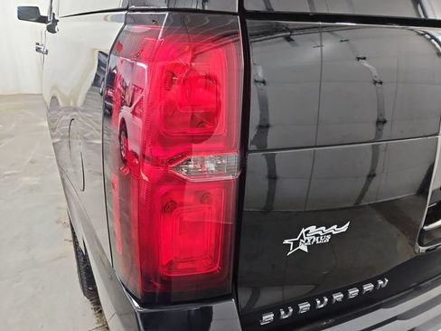 Used 2020 Chevrolet Suburban Premier AWD/4WD image 21